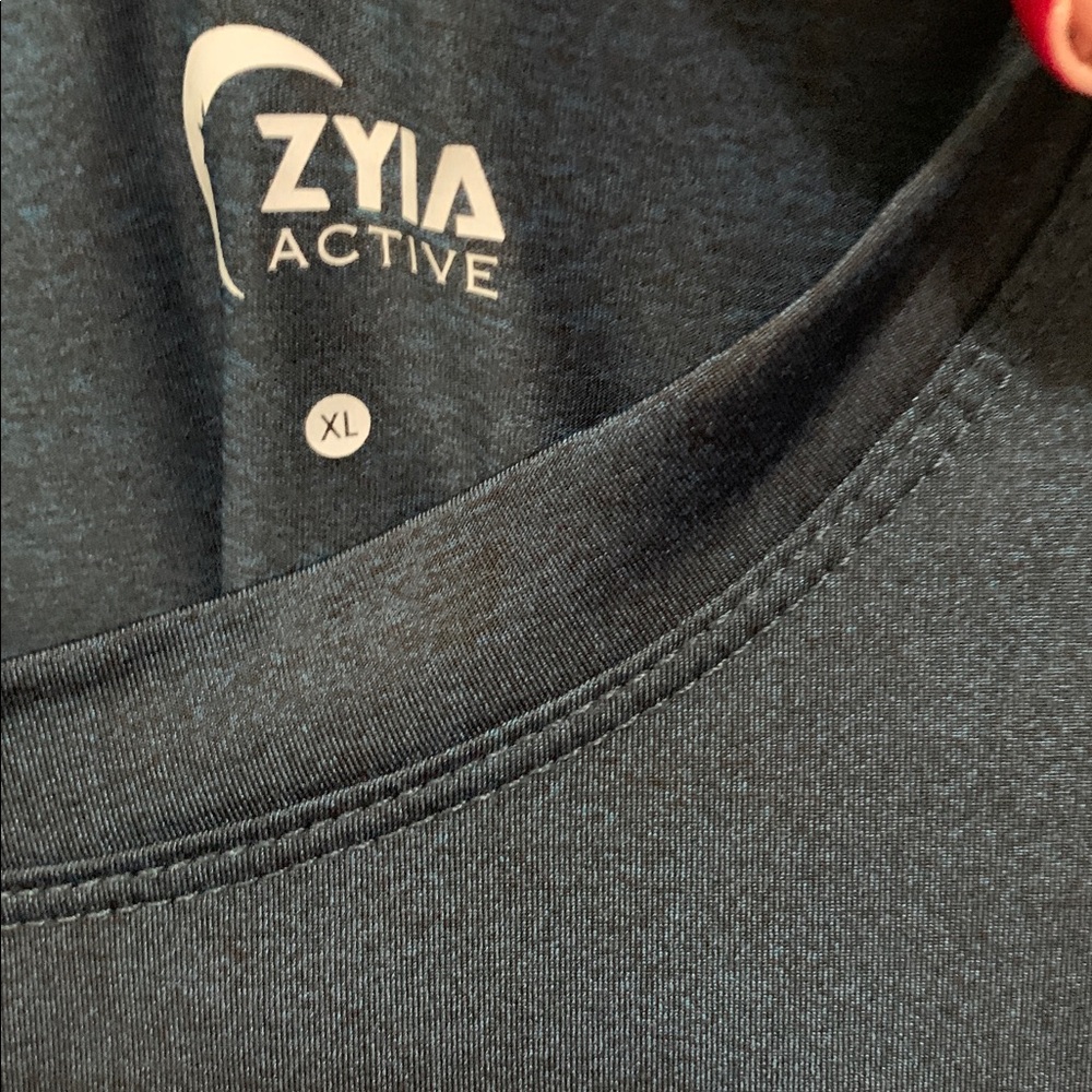 Zyia active extra large, navy cropped tank - Picture 3 of 5